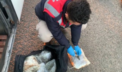 Şanlıurfada yolcu otobüsünde uyuşturucu ele geçirildi