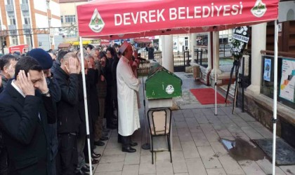 Şehit annesi son yolculuğuna dualarla uğurlandı