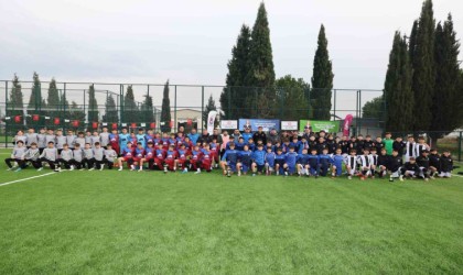 Şehzadeler Belediyesi U13 Cupta şampiyon Manisaspor