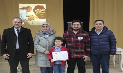 Sertifikalarını çocuklarının ellerinden aldılar