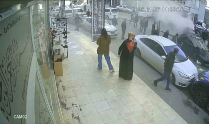 Siirtte bir otomobil park halindeki başka otomobile çarparak takla attı