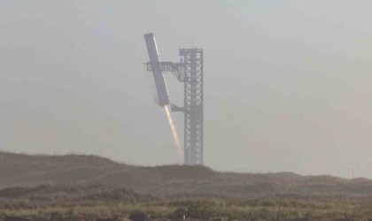 SpaceXin Starship roketi fırlatıldıktan 8 dakika sonra parçalandı