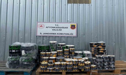 Taklit peynir üretim tesisine yapılan operasyon jandarma kamerasına yansıdı