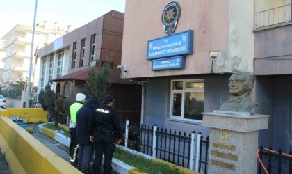 Telefon dolandırıcılarının ağına düştü, 400 bin lirasını kaptırmasını polis engelledi