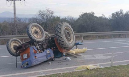 Traktörle otomobil çarpıştı: 1 ağır yaralı