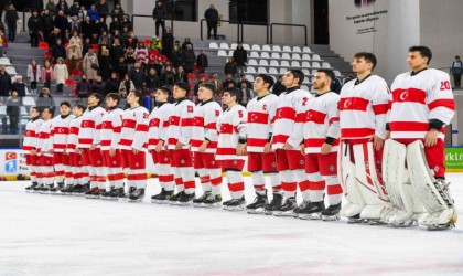 U20 Erkek Buz Hokeyi Milli Takımı, şampiyonluk hedefiyle piste çıkıyor