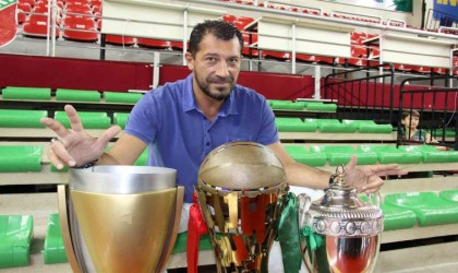 Ufuk Sarıcadan Karşıyakaya duygusal veda