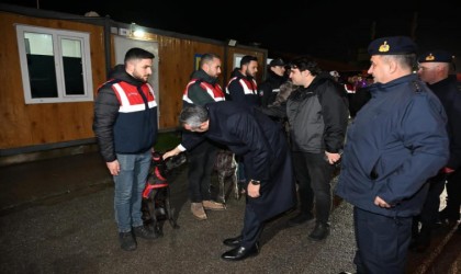 Vali Sezer görev başındaki kamu personeliyle bir araya geldi
