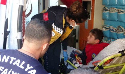 Yangından kurtarılıp ambulansa alındı, hastaneye gideceğini öğrenince Annemin parası yok ama dedi