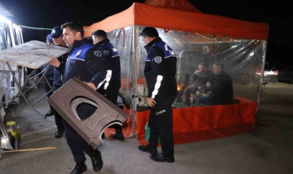Zabıtanın gece operasyonunda seyyarın sözleri pes dedirtti: Bir daha yaparız, bizde para çok”