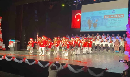 23 Nisan coşkuyla kutlandı