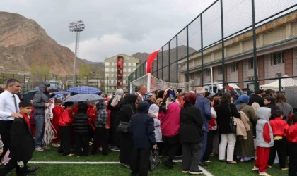 23 Nisan kutlamalarına yağmur engeli