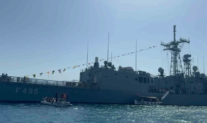 23 Nisan’da askeri gemilere yoğun ilgi