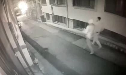 3 motosiklet çaldılar, 4’üncüyü çalarken suçüstü yakalandılar