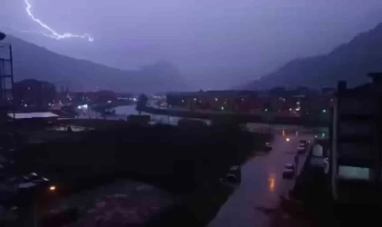 Amasya’da bir eve yıldırım düştü: 1 yaralı