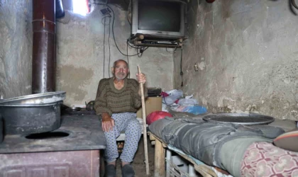 Ambulansa binerken ’Çizmelerim çıkarayım mı’ sözüyle gönülleri fethetti, hayatından dram çıktı