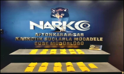 Aracın gizli bölmesinde ki uyuşturucuyu polis böyle buldu