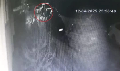 Asansörlerini yaptıkları inşaattan kombi çaldılar