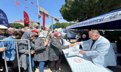 Aydın Büyükşehir Belediyesi, Karacasu’da 20 bin fide dağıttı