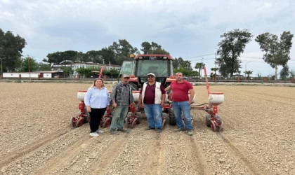 Aydın’da beyaz altın toprakla buluştu: Pamuk ekimleri başladı