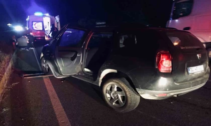 Ayvalık’ta seyir halindeki traktöre otomobil arkadan çarptı: 1 ölü, 2 yaralı