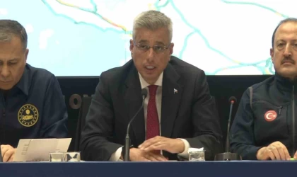 Bakan Memişoğlu: ”Tüm hastanelerimizde hizmetlerimiz kesintisiz sürüyor”