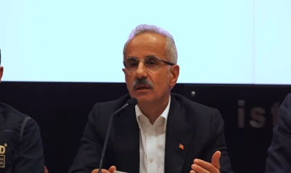 Bakan Uraloğlu: ”3 operatörle gerekli değerlendirmeleri yaptık, altyapıyı iyileştirme noktasında gerekli çalışmaları yapacağız”