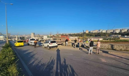 Bandırma Liman Yolu’nda zincirleme kaza: 2 yaralı