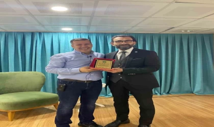 Başarılı girişimci, öğrencilerle buluştu