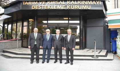 Başkan Dumandağ, ”Elazığ için üretmeye, gelişmeye ve ortak akılla çalışmaya devam edeceğiz”