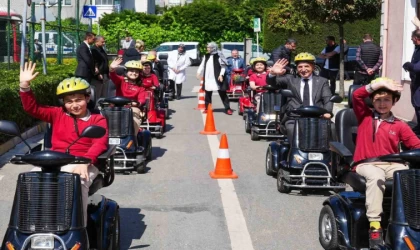 Başkan Yıldırım, geleceğin sürücüleriyle parkurda buluştu