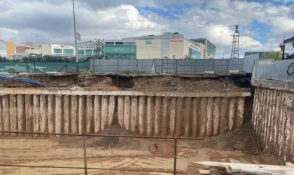 Başkent’te yağmurlardan sonra oluşan göçük korkuttu