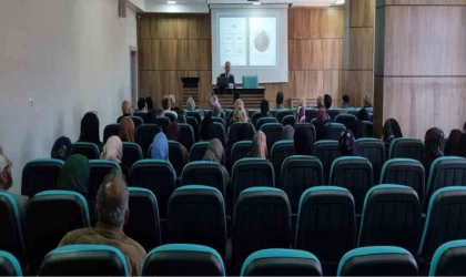 Bayburt’ta hacı adayları için seminer düzenlendi