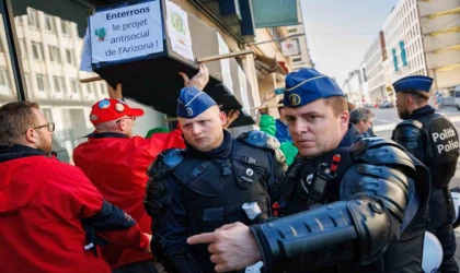 Belçika’da genel grev ulaşımı felç etti