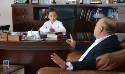 Bozdoğan’da naşkanlık koltuğu Sümeyye’ye emanet