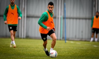 Bursaspor’da Karşıyaka hazırlıkları devam ediyor