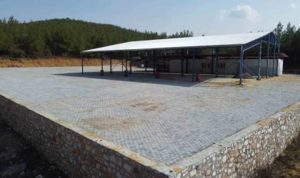 Çamlıdere ve Örentaht Sosyal Tesis ve Düğün Salonu çevre düzenlemesi tamamlandı