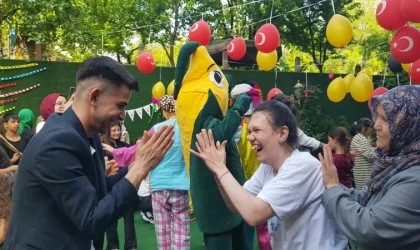 ‘Çılgın Mısırcı’dan özel eğitim çocuklar için yürek ısıtan 23 Nisan sürprizi