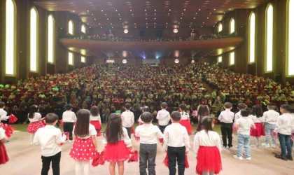 Çocuklar 23 Nisan’ı Şahinbey’de kutladı