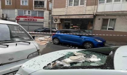 Çorlu’da binanın dış cephesi çöktü