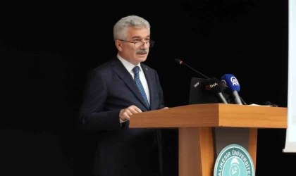 Danıştay Başkanı Yiğit, İdare Hukuku Sempozyumu’nda konuştu