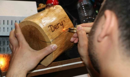 Diyarbakır’da turistlerin gözdesi kişiselleştirilmiş hediyelik eşyalar