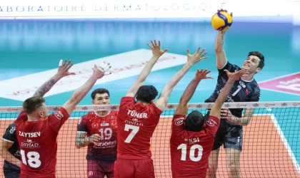 Efeler Ligi’nde şampiyon Ziraat Bankkart