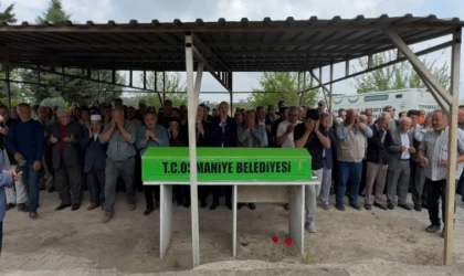 Elektrik akımına kapılarak hayatını kaybeden anne-kızın cenaze toprağa verildi