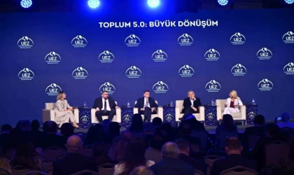 ”En akıllı toplum, teknolojiyi en insani kullanan olacak”