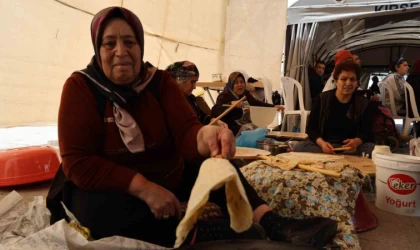 Engelliler meclisi, gözleme satarak tatil kapısını aralıyor