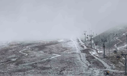 Erciyes’te kar yağışı etkili oldu