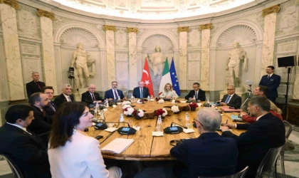 Erdoğan ve Meloni, Türkiye-İtalya heyetler arası görüşmeye başkanlık etti