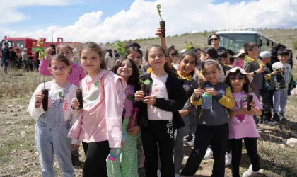 Erzincan’da fidan dikme şenliği düzenlendi