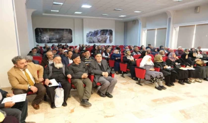 Erzincan’da hacı adayları bilgilendirildi